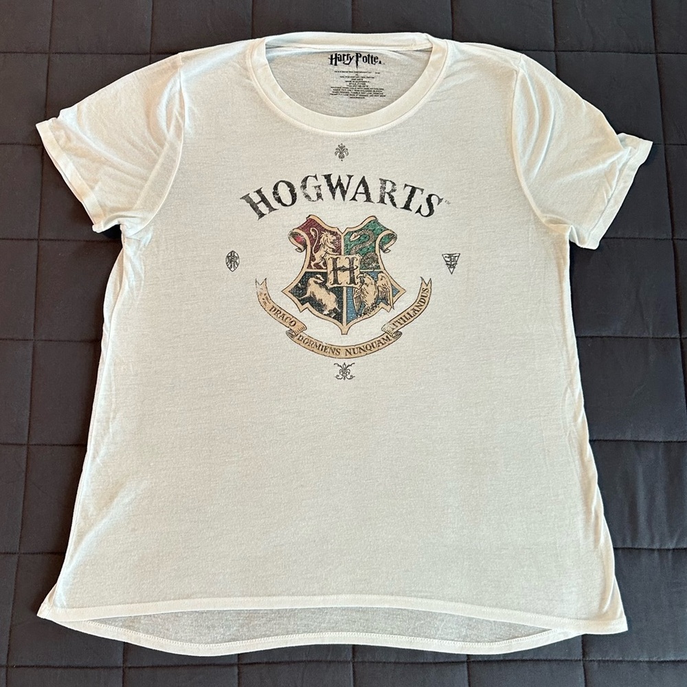 Warner Bros. Harry Potter Hogwarts White Tee